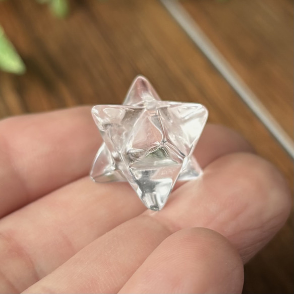 幾何学の美が宿る立体造形/水晶マカバスター/天然石 ストーン