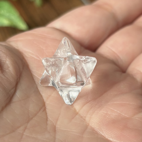 幾何学の美が宿る立体造形/水晶マカバスター/天然石 ストーン