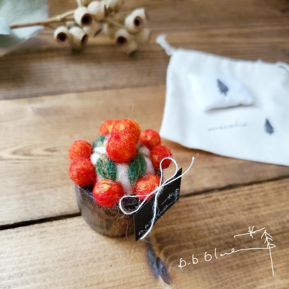さくらんぼのピンクッション】(ランダム)ちいさな巾着付き〖受注制作
