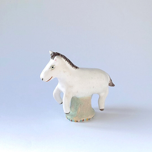 ノーブルな雰囲気の白馬さん（午） 干支ミニ置物 陶器 その他置物 raku
