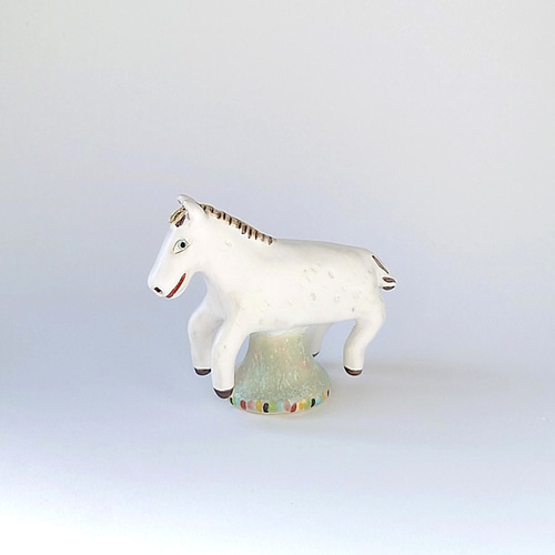 ノーブルな雰囲気の白馬さん（午） 干支ミニ置物 陶器 その他置物 raku