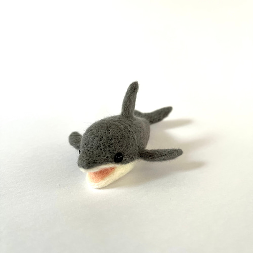 受注制作】羊毛フェルト 幸せを呼ぶイルカ(ジンベエザメのお友達