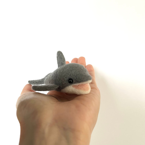 受注制作】羊毛フェルト 幸せを呼ぶイルカ(ジンベエザメのお友達