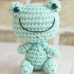 受注製作】無事にカエル♡かえるさんキーホルダー (ピンク) あみぐるみ