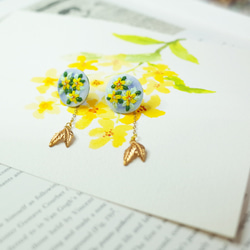 植物#109 台灣特有種 黃花著生杜鵑 刺繡貼耳耳環 耳夾/耳針 第1張的照片