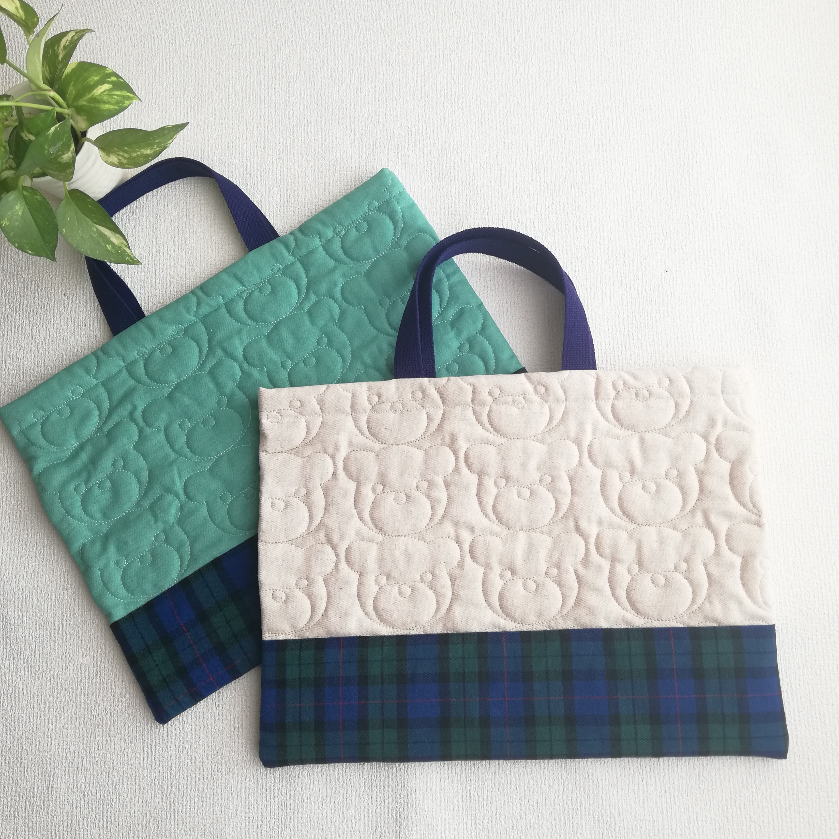 レッスンバッグ　巾着袋　　　くまさんキルト　　　　　通園バック　　　ハンドメイド