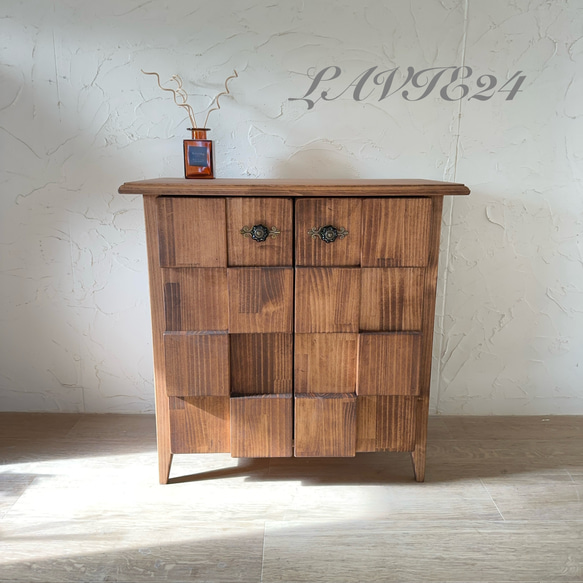 サイズ、デザインオーダー可！4扉ローキャビネット●シャビーブラウン無垢●受注製作 サイズ、デザインオーダー可！4扉ローキャビネット○シャビーブラウン