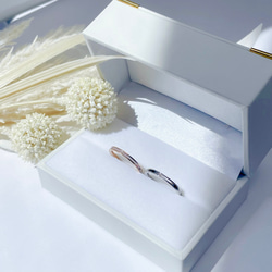『七色の想い』光煌めくシェル リング ペア 指輪 名入れ 刻印 ステンレス 結婚指輪 マリッジリング アレルギーフリー 8枚目の画像