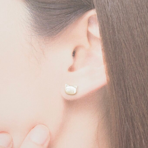 初売りセール セカンドピアス 白猫 純チタン 金属アレルギー 【□5-2】 太軸 ピアス