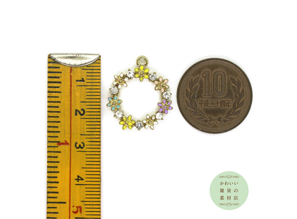 フラワーリース（花輪）とラインストーンのエナメルチャーム（パステル／ゴールド）#CER-0001 4枚目の画像