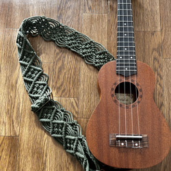 マクラメ編みのギターストラップ A 3枚目の画像