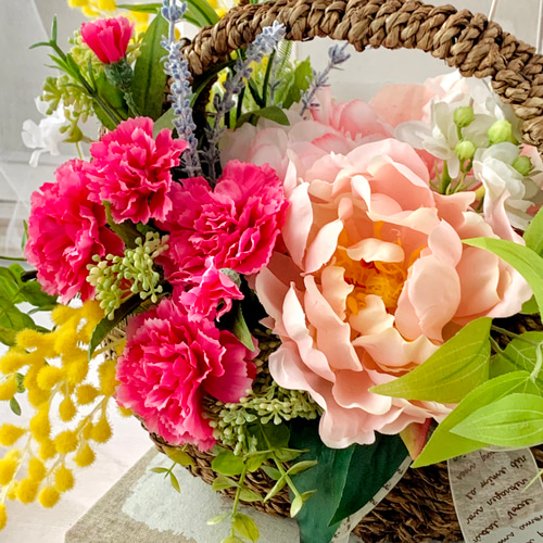 母の日 芍薬とカーネーション バスケットアレンジ 母の日フラワー