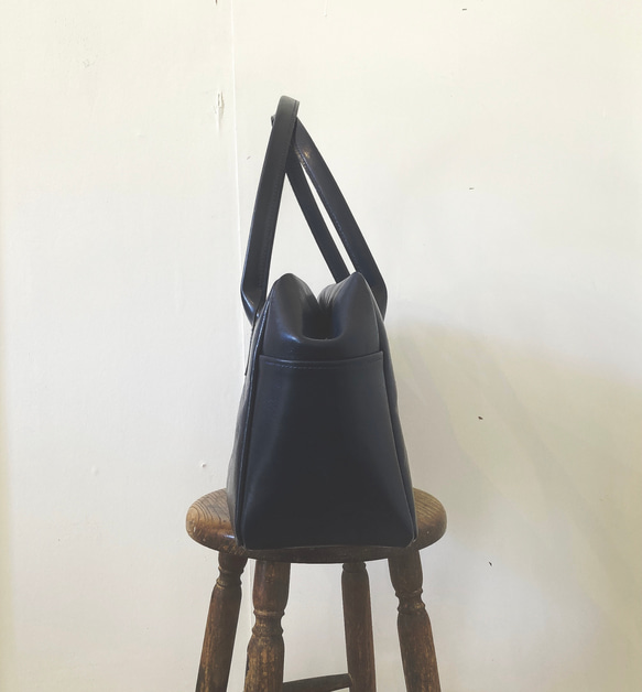 Sugar Mam 獨家 1950 年代法國古董 Atelier 包皮革包手提包牛皮海軍藍 第2張的照片