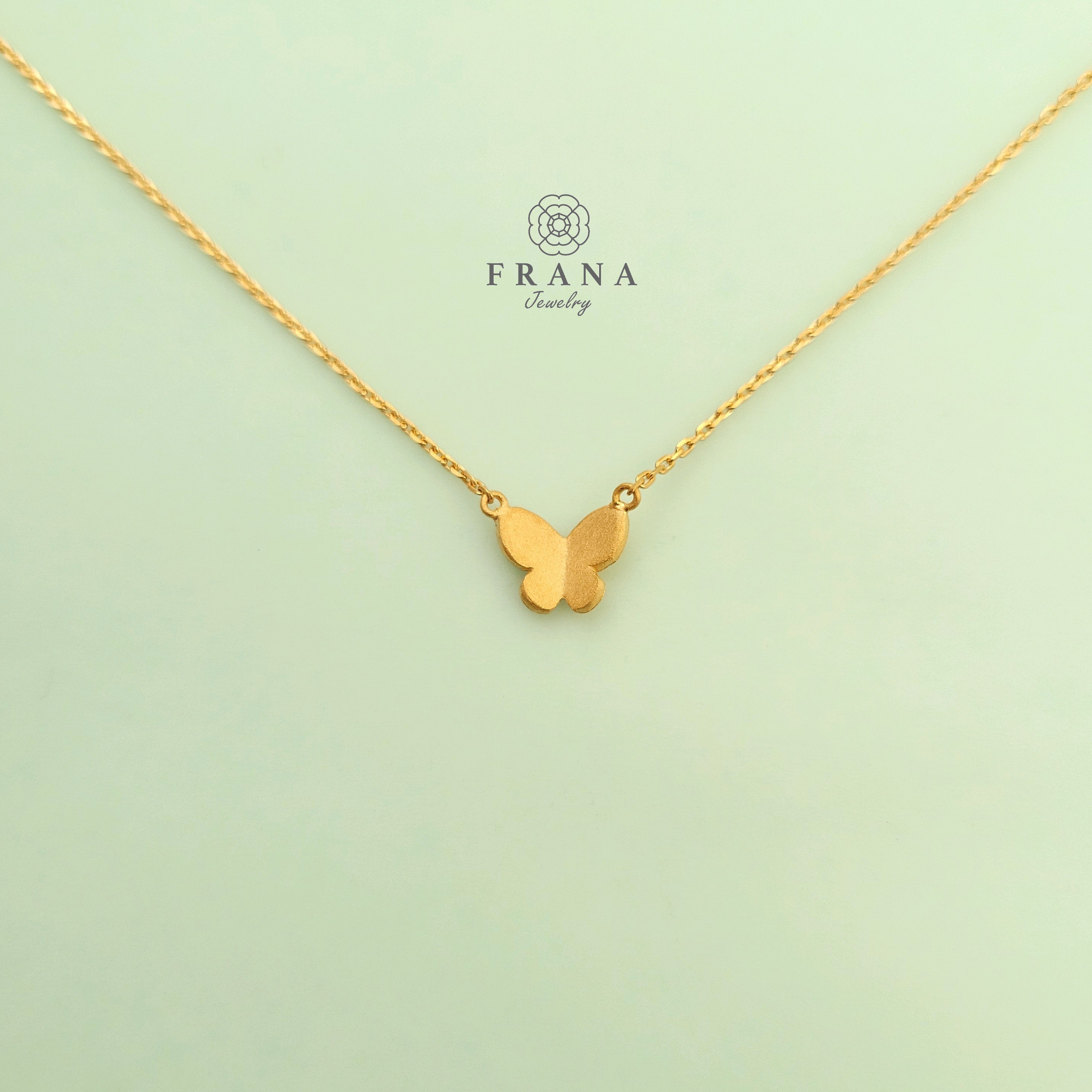 【大人気シリーズ・一番人気！】小さな蝶のシンプルネックレス＊ちょうちょ バタフライ＊スキンジュエリー＊ギフト・プレゼント
