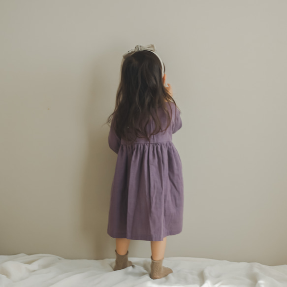 《全サイズ即納可》パープルのナチュラルワンピース《80〜130cm》女の子 大人っぽい 長袖 紫 ダブルガーゼ 秋冬 6枚目の画像