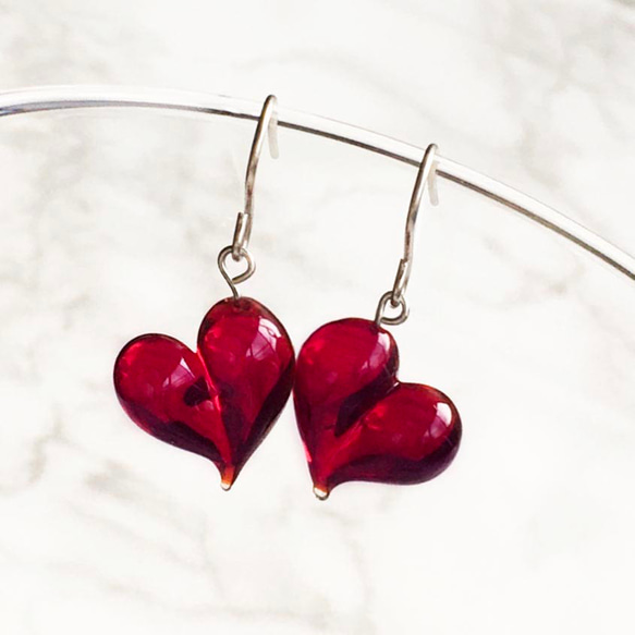 バカラ ピアス赤ハート