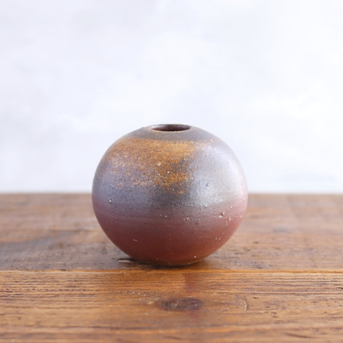 備前焼 小さな丸い一輪挿し【A】 【陶器・花器・花入れ・フラワー