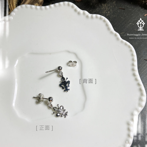 NVG0082023JE:: フィレンツェ市の紋章。いいものはペアで