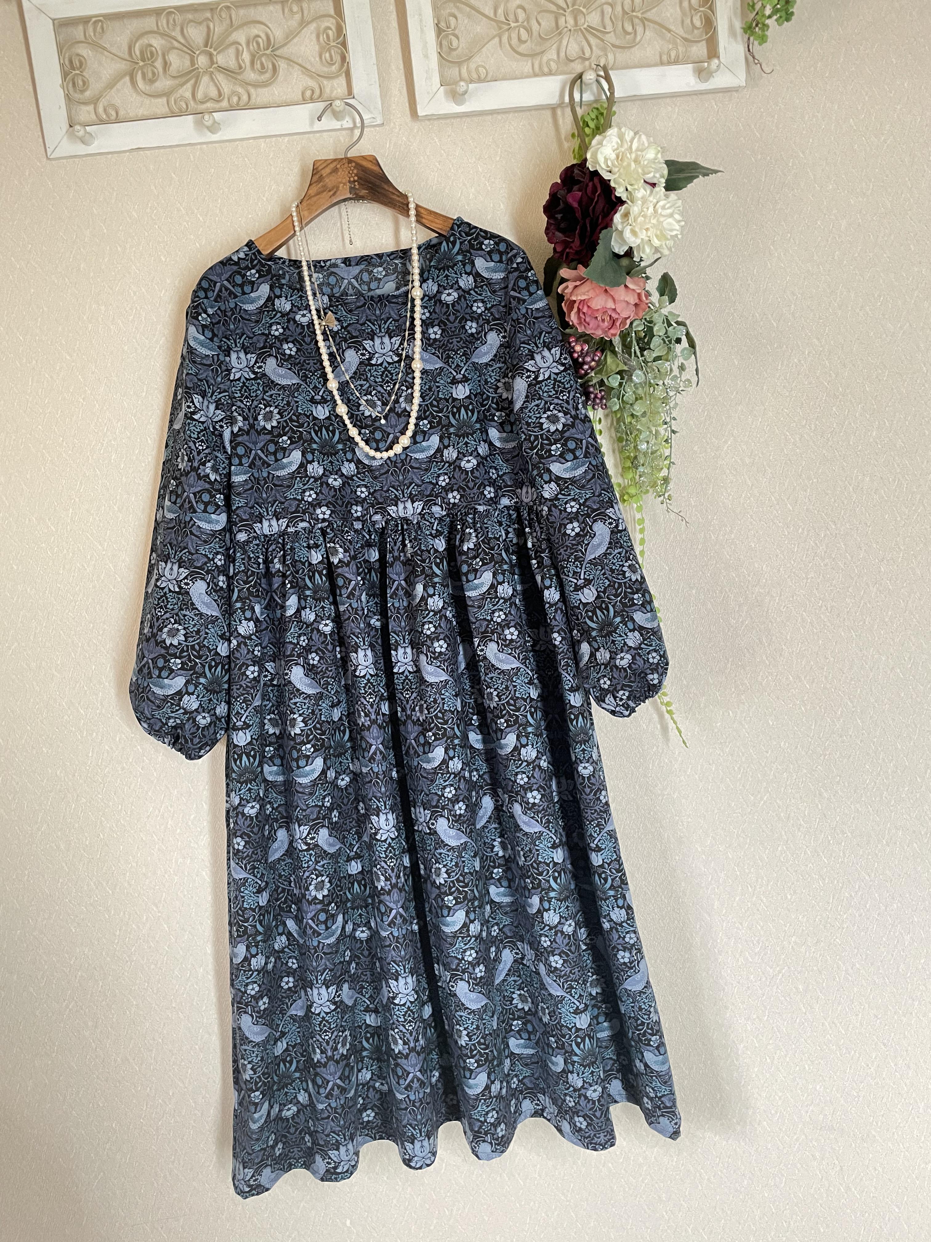 sosotto 　いちご泥棒　　総柄　 ワンピース 　ウィリアムモリス sosotto ウィリアムモリス いちご泥棒柄 ウエストドロスト