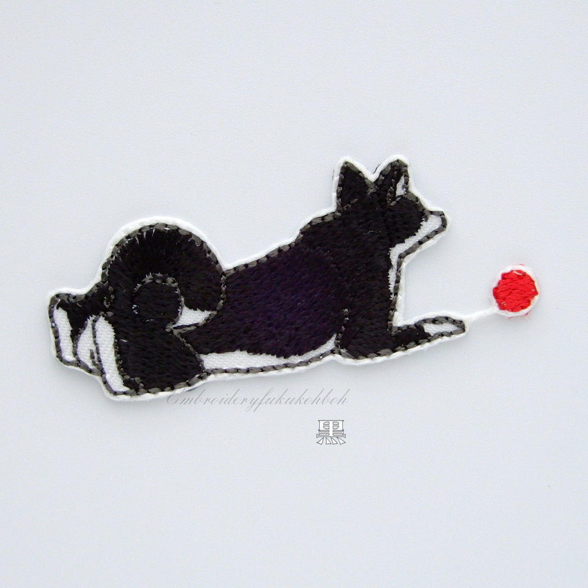 wonderful world ワンダフルワールド 赤 チェックコート 犬 刺繍 てんとう虫ワンピ S/M/L/XL Dulce-ドゥルチェ- 犬服 ドッグ
