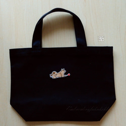 赤いボールと犬　刺繍ワッペン　犬ワッペン　柴犬　雑種 10枚目の画像