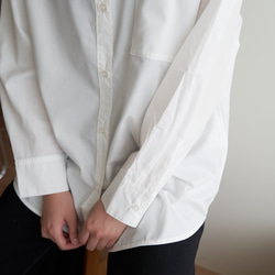 ﾓﾘﾉｶﾞｯｺｳ スタンドカラーオーバーチュニックシャツ (ホワイト) バンドカラーシャツ秋ブラウス 17枚目の画像