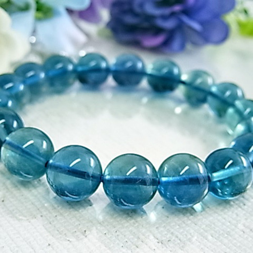 お得品】大粒 ブルーグリーンフローライト 10㎜ 透明感 神秘的 爽やか