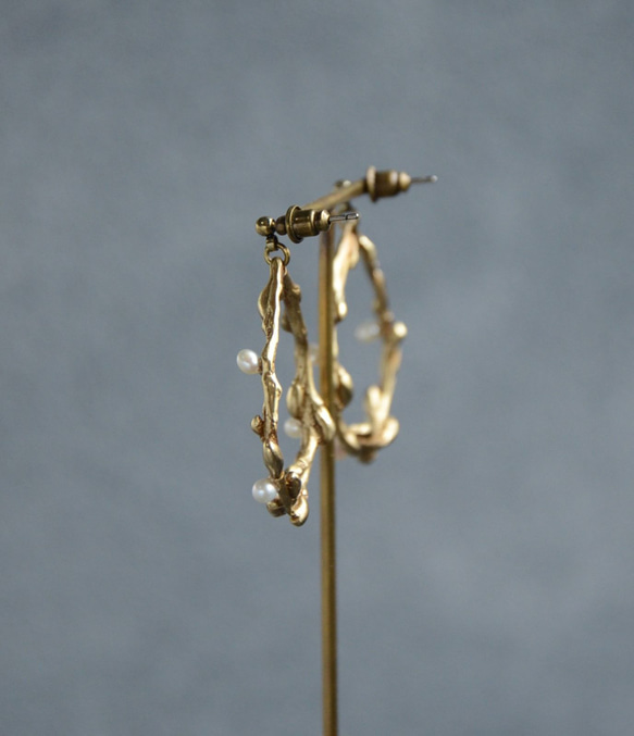 Shizuku Wreath / earrings - Pearl 4枚目の画像