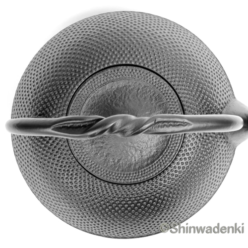 南部鉄器 鉄瓶 平形アラレ ひねりつる（黒）1.6L 黒焼付仕上 日本製