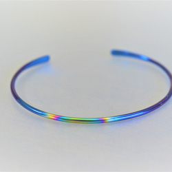 titanium bangle・青いチタンバングル特別色・楕円形モデル・受注生産 1枚目の画像