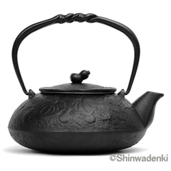 及富 南部鐵器 鐵瓶 鐵壺兩用茶壺 葫蘆0.5L 黑色 日本製 第1張的照片