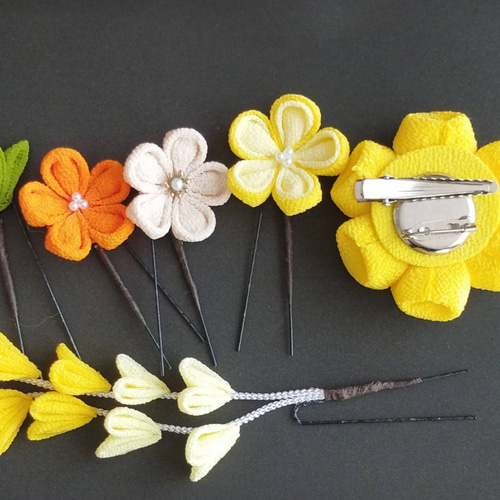 七五三髪飾り・つまみ細工・黄色カメリア&小花セット ヘアピン koa