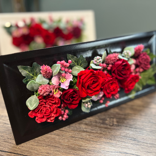 壁にも掛けれる♡赤薔薇のブラウンフレームアレンジ 横長30