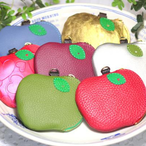 赤りんご仔熊 アップルベア ぬいぐるみ テディベア 海外作家様 ハンドメイド 赤りんご仔熊 アップルベア ぬいぐるみ テディベア 海外作家様