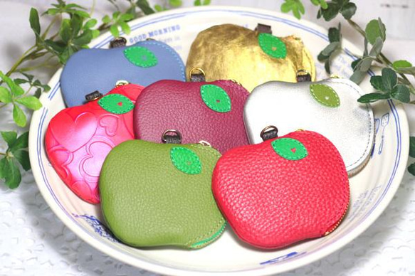 りんごちゃんキーポーチ・本革７色・牛革キーケース 1枚目の画像