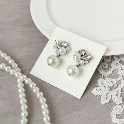 パール ビジュー 揺れる ピアス イヤリング 結婚式 ウェディング 