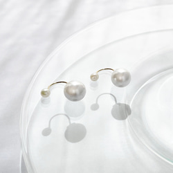 【当店一番人気ピアス】ダブルパールピアス【wht】淡水パール ご褒美アクセサリー クリスマス  プレゼント ギフト 2枚目の画像