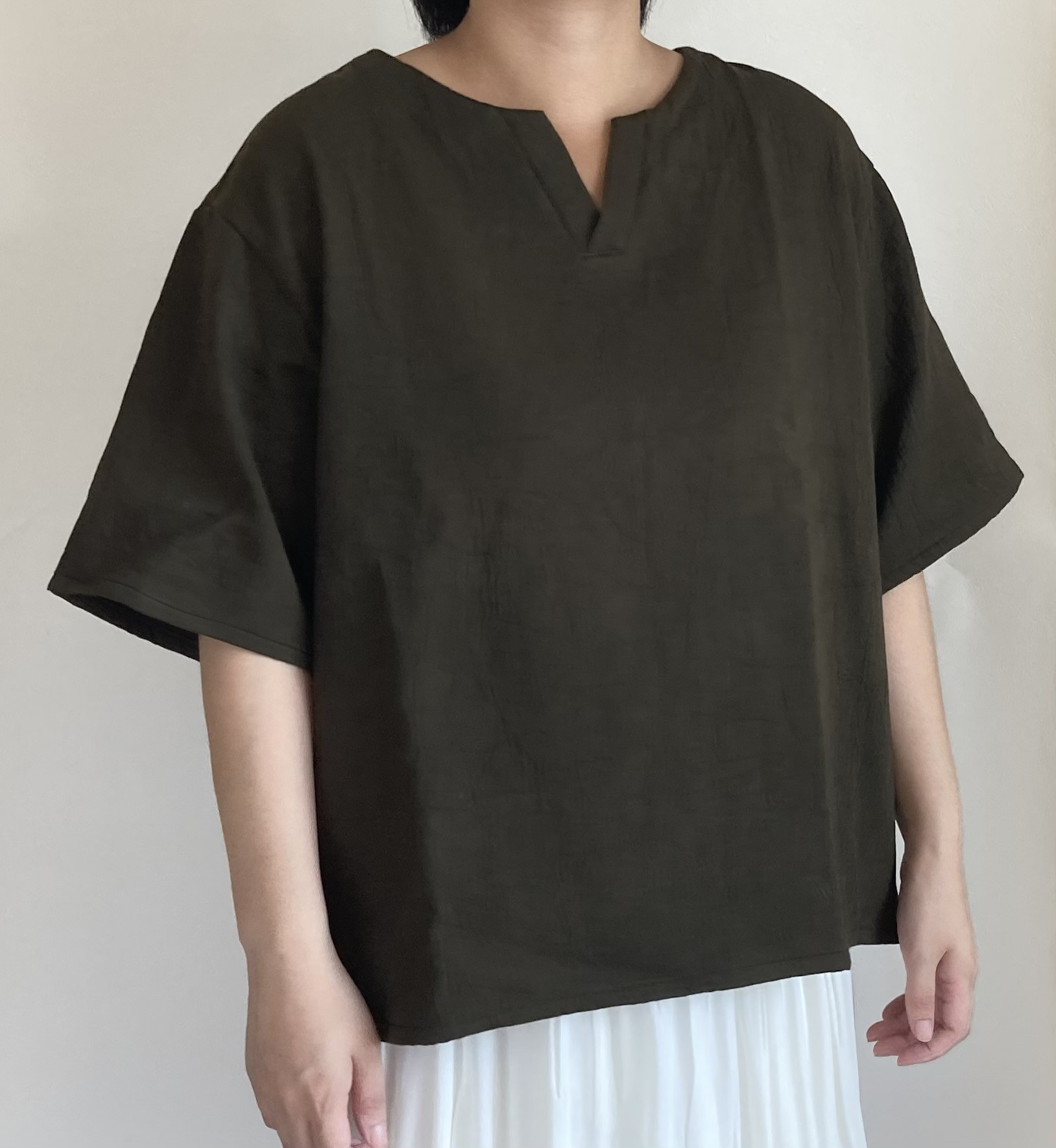 夏/セールコットン男女とも使える高級感あるメンズTシャツ（テラコッタ・カーキ/半袖）