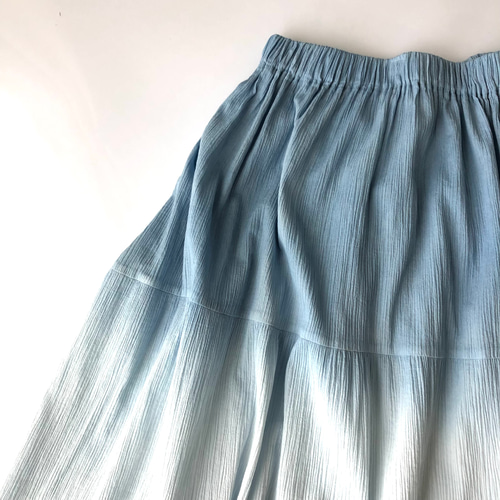 Sale! 藍のグラデーション 手染め 長めのコットンギャザースカート  