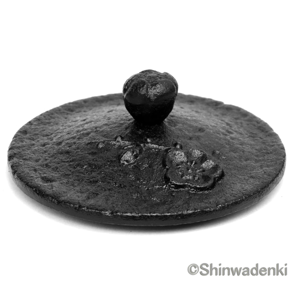 南部鉄器 鉄瓶兼用急須 小鉄瓶 東雲（黒）0.5L 茶漉し付 内面素焼き・酸化被膜仕上 日本製 ガス対応 5枚目の画像