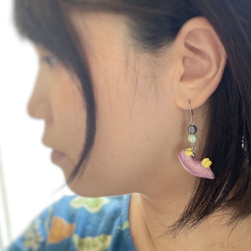 童話　シンデレラピアス 楽天市場】揺れる 真珠貝 フックピアス 2P 両耳用 シルバー925