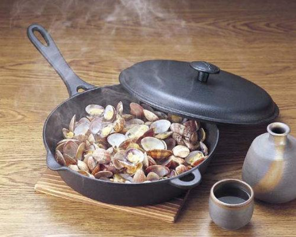 【お取り寄せ】南部鉄器 ダッチオーブン スキレット フライパン24cm（鉄蓋付） 日本製 ガス・IH対応 アウトドア 17枚目の画像