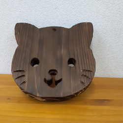 　にゃんこ鍋敷き　猫　猫顔　木製鍋敷き　なべしき　焼杉　無塗装　　 5枚目の画像