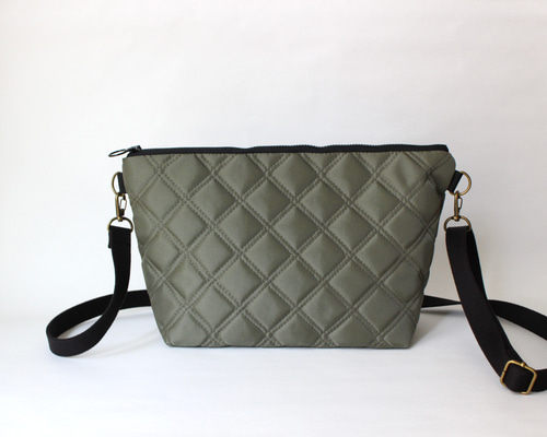 e9b03a7a5a70ac21b246f0d2f55b5d