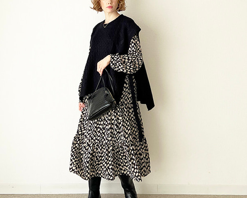 ❤️24新作 新品♡ SelfPortrait 黒ドットロングワンピース♡　870 3c600c2a06624641616cfab7150b57