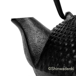 及富 南部鐵器 鐵瓶 鐵壺兩用茶壺 Arare0.5L 黑色 日本製 第12張的照片