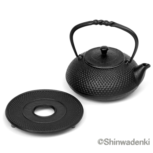 【美品】南部鉄器　鉄瓶　ブラック お取り寄せ】南部鉄器 鉄瓶兼用急須 小鉄瓶 アラレ（黒）0.5L