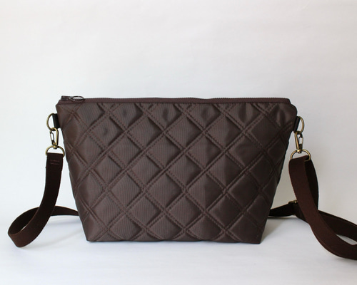 Koji　ブラウン キルティングショルダーバッグ db0e2c6e5b24a1f2e684362e59e735