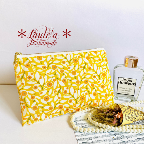 ☆花柄☆フラットポーチ☆化粧品入れ☆通帳入れ☆ ポーチ Laule
