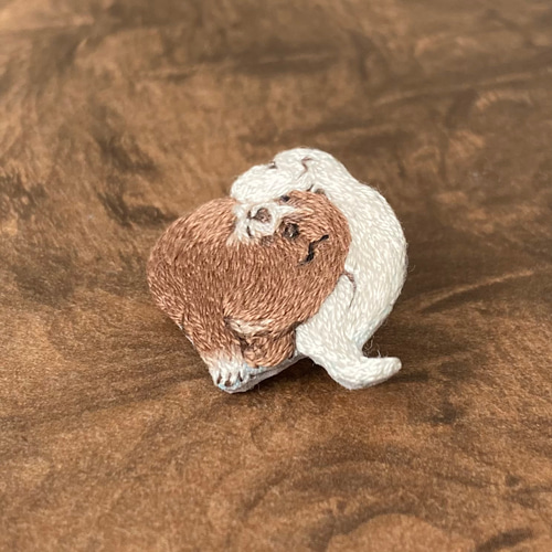 円山応挙 「朝顔狗子図杉戸」の手刺繍ミニブローチセット(右戸